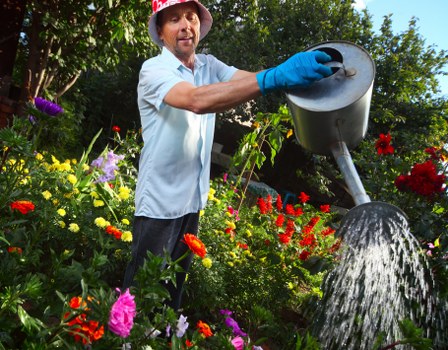 Transfer station handling recyclable garden materials