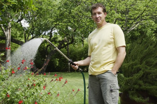 Cubic-yard estimate for a larger garden waste removal job