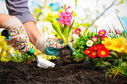 Reliable Gardeners Whetstone payments with protected transaction handling